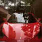 Beberapa hari yang lalu, Neymar memamerkan Ferrari 458 Spider anyar di akun Instagramnya.