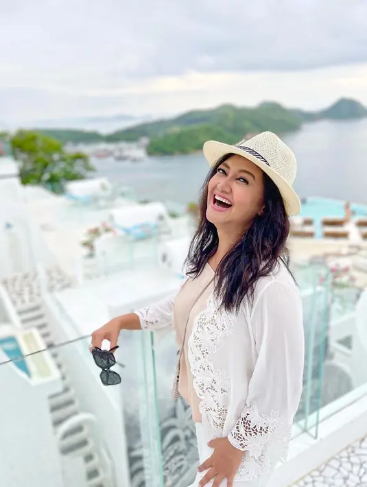 Bella Saphira (Instagram/bellasaphiraofficial)