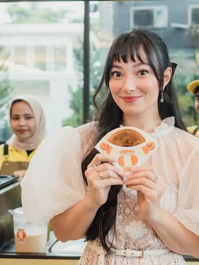 Potret Ulang Tahun Putri Cantik Asmirandah dan Jonas Rivanno Bertema Luar Angkasa. [@asmirandah89]