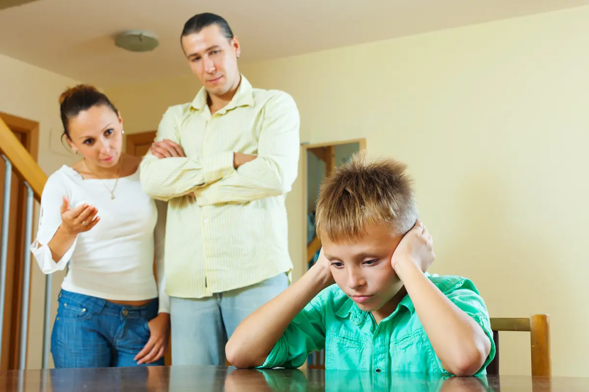6 Kalimat yang Ternyata Bisa Membuat Anak Jadi Insecure (photo by freepik.com)