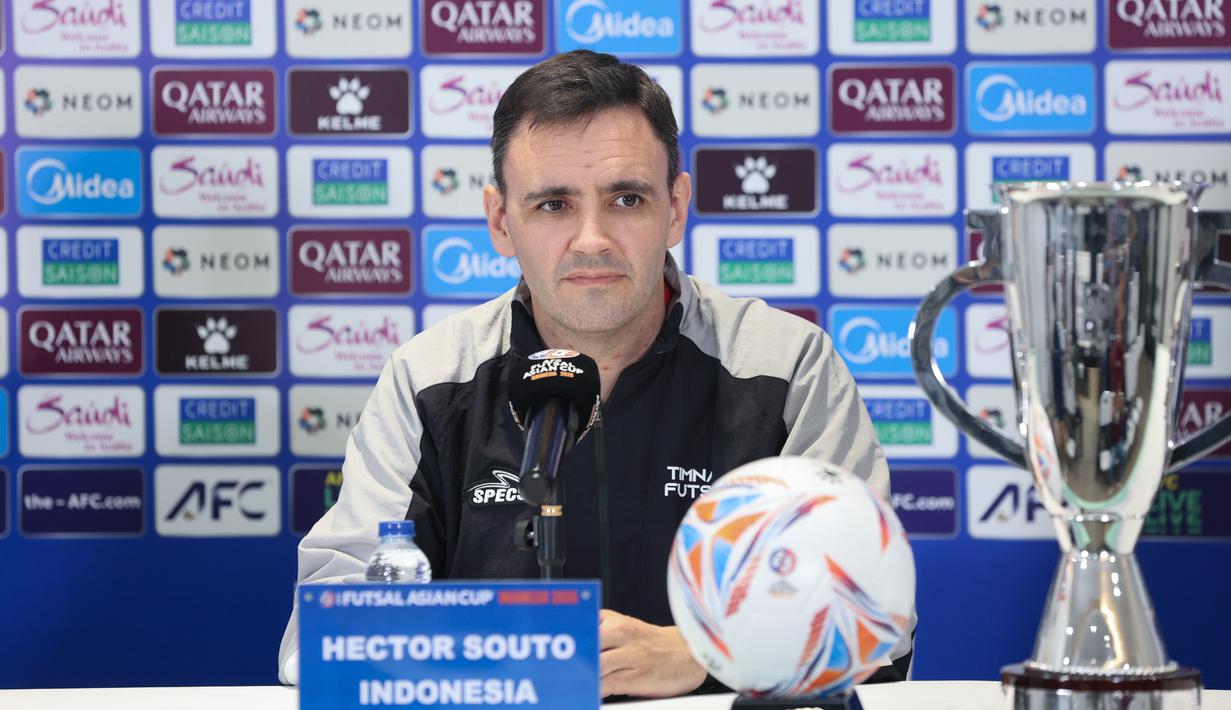 Pelatih Kepala Timnas Indonesia, Hector Souto, menegaskan bahwa status underdog justru menjadi keuntungan bagi timnya. Skuad Garuda akan tampil tanpa beban di partai final nanti. (Bola.com/M Iqbal Ichsan)