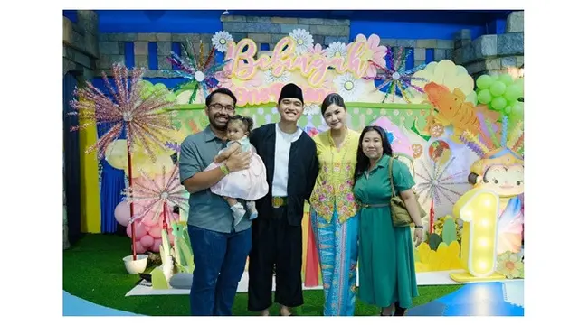 7 Potret Ultah Pertama Bebingah Anak Kaesang dan Erina Gudono, Bertema Ondel-Ondel