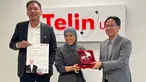 Menteri Komunikasi dan Digital Republik Indonesia (Menkomdigi) Meutya Hafid (tengah) bersama CEO Telin Abdul Rahman Ansyori (kanan) di kantor Telin Los Angeles, Amerika Serikat.