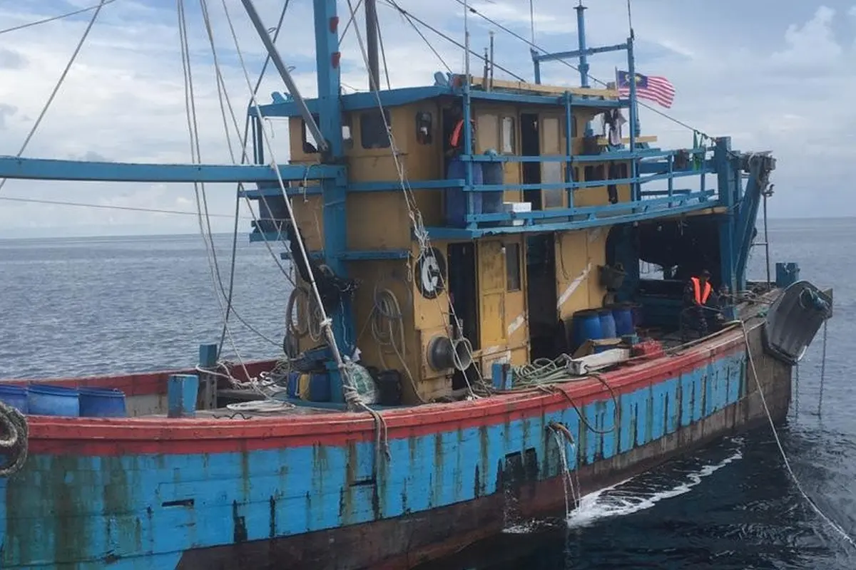 Kapal pencuri ikan