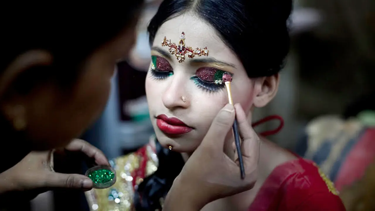 Foto Memilukan Pernikahan Gadis Belia di Bangladesh