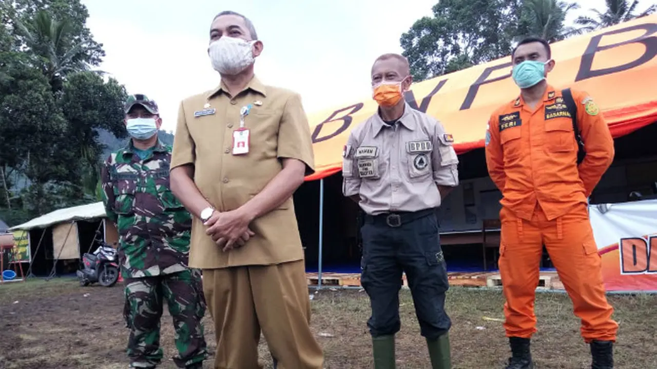 Pengumuman perpanjangan masa siaga Gunung Semeru oleh Pemkab Lumajang (Foto: Dok BNPB)