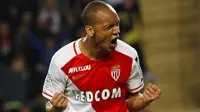 4. Fabinho, kebutuhan akan bek kanan membuat pemain Monaco ini menjadi incaran pelatih MU, Jose Mourinho. Marca melaporkan jika Setan Merah sudah menyiapkan mahar 25 juta pounds untuk mendatangkannya ke Old Trafford. (AFP/Jean Christophe Magnenet)