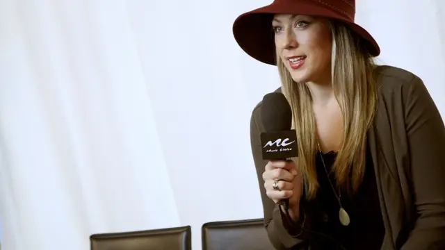 [Bintang] Colbie Caillat