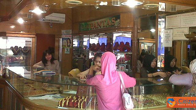 Harga Kelapa Turun, Warga Jual Emas - Citizen6 Liputan6.com
