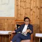 Menteri Luar Negeri RI, Retno Marsudi lagi bahagia. Ia dikaruniai cucu keempat bernama Mangkubumi Rajasatya Marsudi atau yang akrab disapa Satya. (Foto: Dok. Instagram @retno_marsudi)