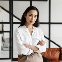 ilustrasi perempuan bekerja/Dean Drobot/Shutterstock