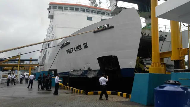 Kondisi Kapal Port Link usai menabrak Dermaga III Pelabuhan Merak