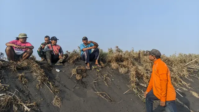 ​ Cari 3 Nelayan Hilang di Perairan Jember, Tim SAR Gabungan Perluas Area Pencarian