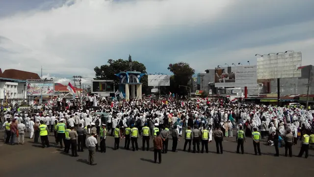 Demo 4 November