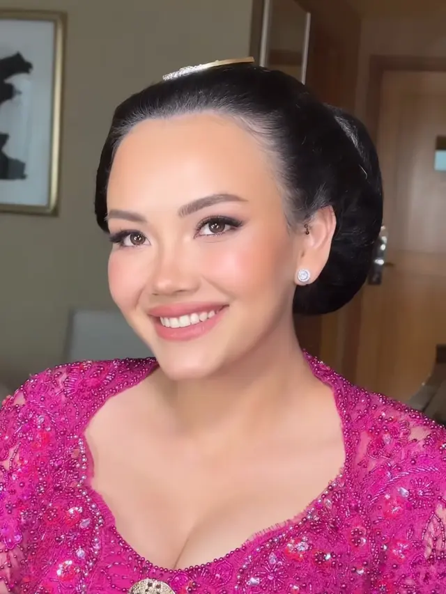 Alexandra Kakak Alyssa Daguise saat acara di Ngunduh Mantu Al Ghazali. [@rhay_david]