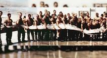 Oarfish raksasa saat ditemukan oleh taruna Navy SEALs 1996 (US Navy)