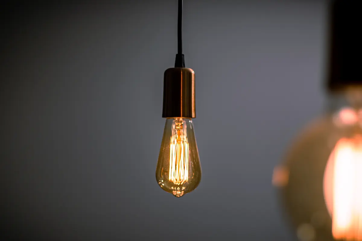 Lampu - Vania