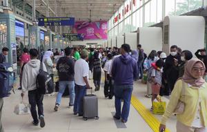 KAI sebut warga Jakarta yang sebelumnya libur nataru mulai kembali ke Jakarta (Foto: Winda Nelfira/Liputan6.com)