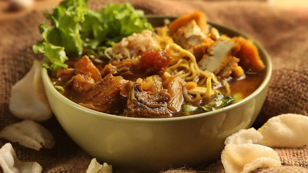 tahu campur