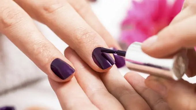 Kuku rapuh butuh perawatan khusus/copyright: thinkstockphotos.com