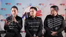 "Bangun Cinta ini cocok untuk 3 Composers dan bangun lagi setelah beberapa tahun kita vakum," ujar Tengku Shafick saat peluncuran single Bangun Cinta di kawasan Senopati, Jakarta Selatan, Rabu (9/5/2018).  (Nurwahyunan/Bintang.com)