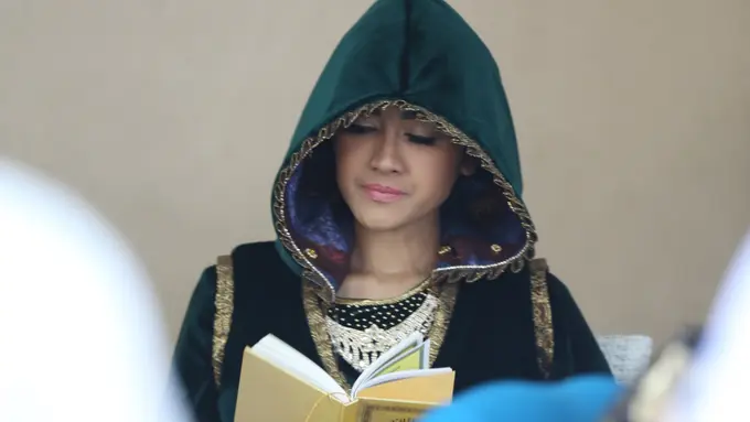 [Bintang] Julia Perez