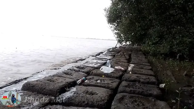 Rekomendasi Spot Mancing Nyaman 2025 di Muara Pesisir Kesenden/ YouTube Rhadz Met