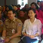 Ahok didampingi istri, Veronica Tan, menghadiri peresmian Ruang Publik Terbuka Ramah Anak di Rusunawa Pulogebang. (Liputan6.com/Ahmad Romadoni)