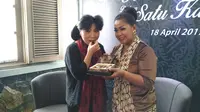 Anne Avantie berkolaborasi dengan Dapur Cokelat untuk membuat produk cokelat bertajuk Cokelat Cinta Indonesia, penasaran?