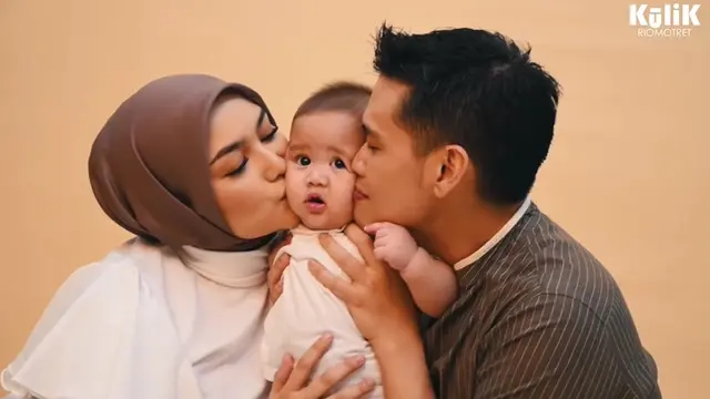 7 Pemotretan Rezky Adhitya dan Citra Kirana, Tampil Kompak Bersama Anak