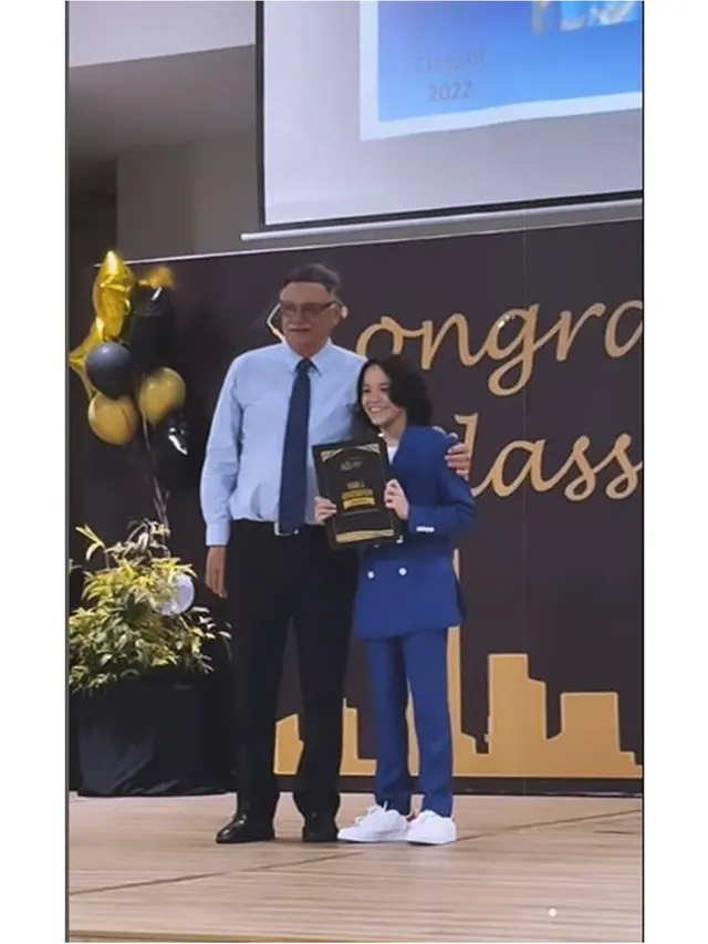 6 Potret Noah Sinclair Jalani Wisuda SD, Bikin Bunga Citra Lestari Bangga