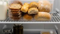 Cara Simpan Roti di Kulkas Tanpa Bikin Teksturnya Keras, Cukup Gunakan Trik Sederhana Ini