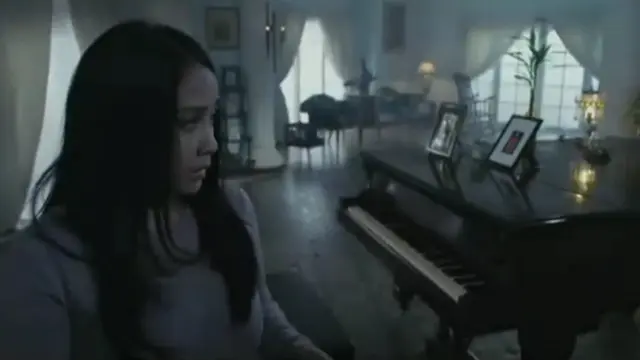 Nagita Slavina dalam The Secret, Suster Ngesot Urband Legend