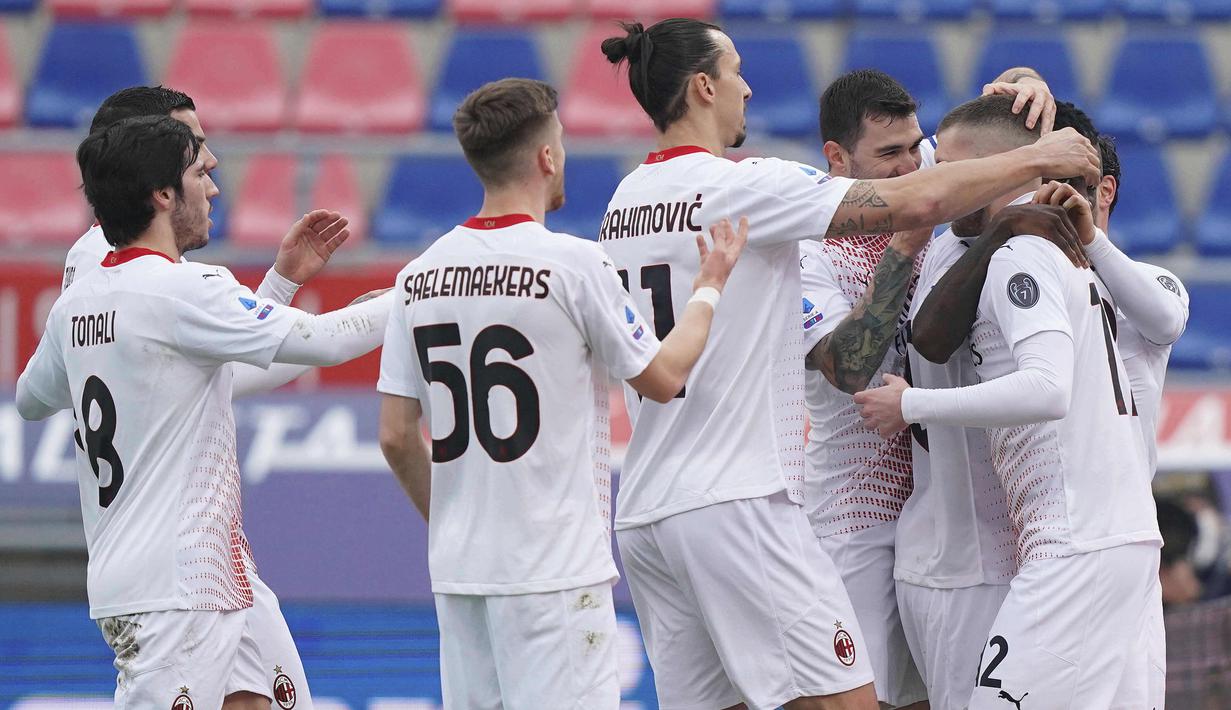 Selebrasi pemain AC Milan usai Ante Rebic berhasil menjebol gawang Bologna. (Foto: AP/LaPresse/Spada)