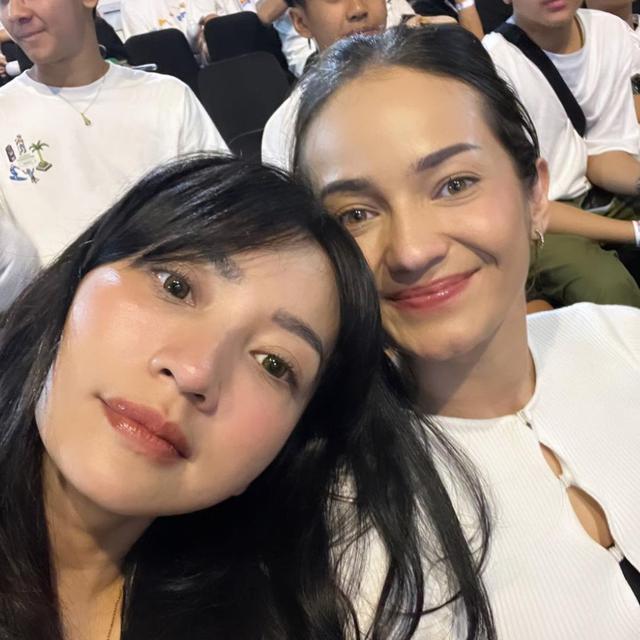 Enzy Storia, dan Hesti Purwadinata