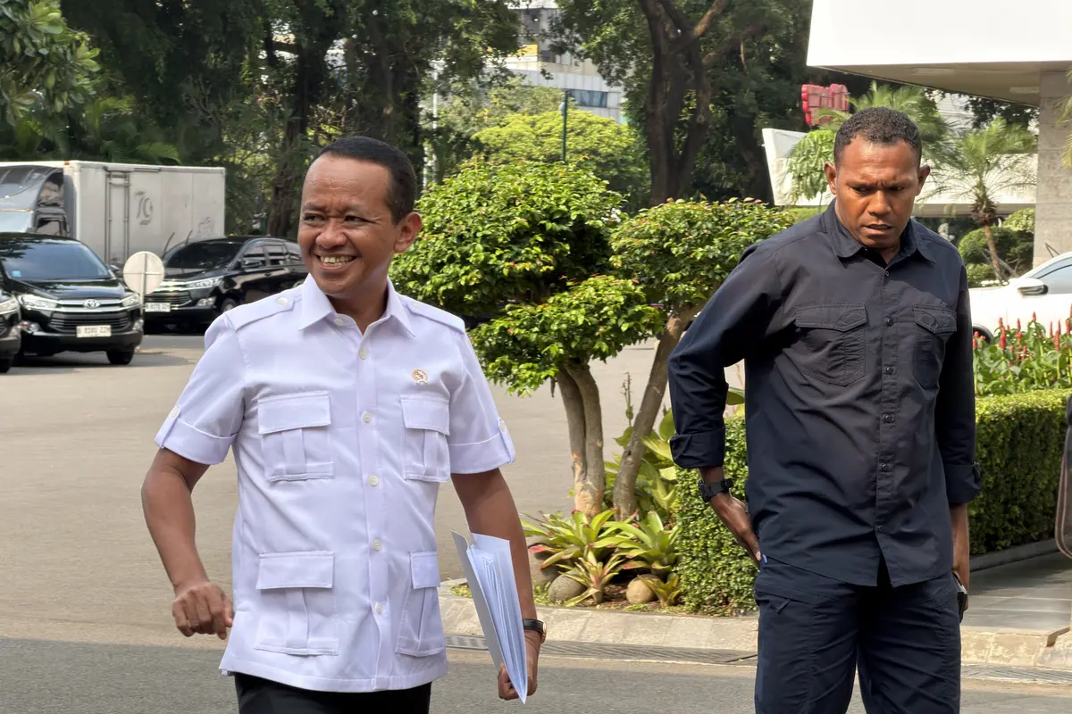 Menteri ESDM Bahlil Lahadalia mendatangi Istana Kepresidenan Jakarta, Kamis (16/4/2026) dipanggil Presiden Prabowo Subianto.