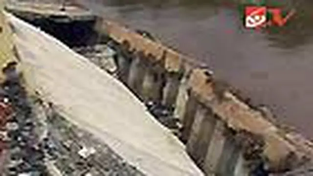 Penahan Badan Jalan Sultan Agung Amblas