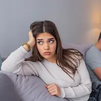 ilustrasi cemburu bertengkar/Dragana Gordic/Shutterstock