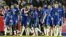 Dengan kemenangan tersebut Chelsea kembali ke puncak klasemen Premier League. The Blues mendapat 19 poin dari delapan laga. Unggul satu poin dari Liverpool di posisi kedua. (AP/Matt Dunham)