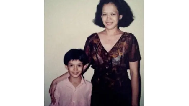Foto Masa Kecil Diunggah Prilly Latuconsina, Ini 6 Potret Lawas Reza Rahadian