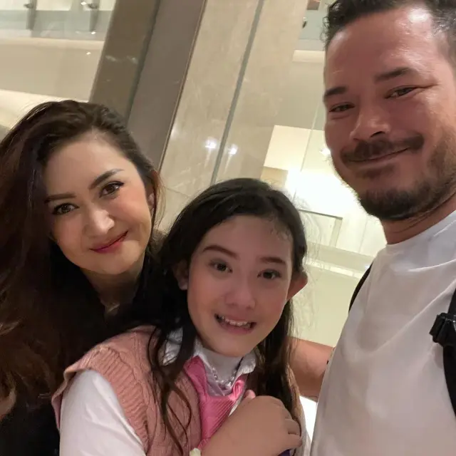 Nafa Urbach dan Zack Lee di Acara Anak