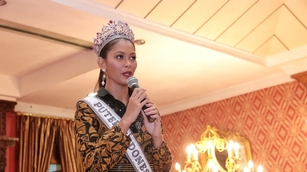 [Bintang] Bunga Jelitha Ibrani (Puteri Indonesia 2017)