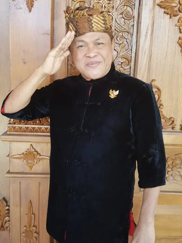 Pelawak senior Muhammad Syakirun atau akrab disapa Kirun (https://www.instagram.com/p/CD-x_fMjcz1/)