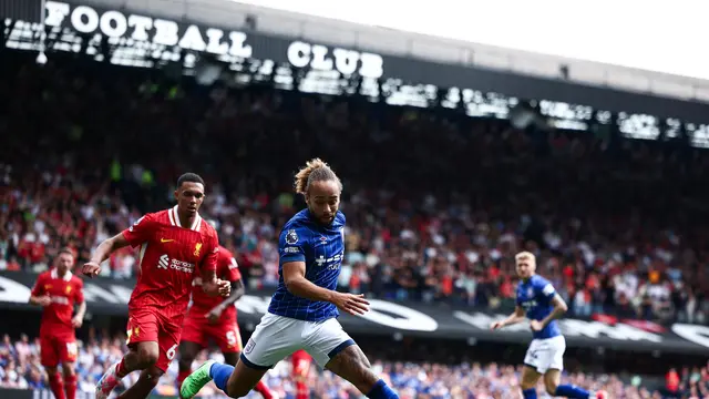 Duel sengit Ipswich vs Liverpool