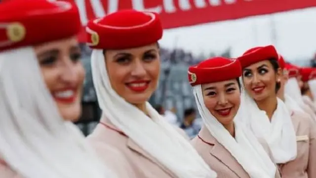 Pramugari Fly Emirates (Fly Emirates via Stuff)
