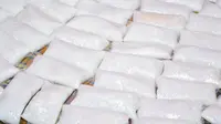 Cara Membuat Lontong Plastik yang Kenyal dan Hemat Gas, Ini Rahasianya