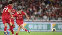Gelandang Liverpool,&nbsp;Florian Wirtz, berhasil menyumbangkan satu gol saat timnya menang 3-1 atas Yokohama F. Marinos pada laga pramusim di&nbsp;Nissan Stadium, Yokohama, Rabu (30/7/2025) sore WIB. (AFP/Yuichi YAMAZAKI)