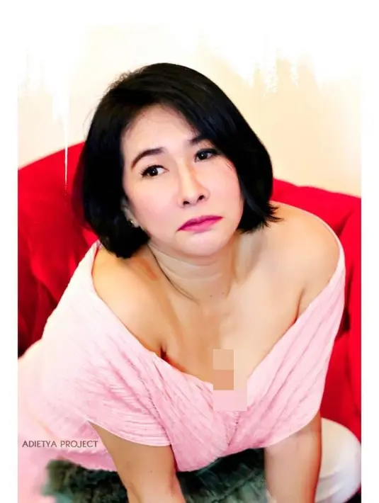 <p>Walaupun usianya sudah 53 tahun, akan tetapi Yurike masih tetap cantik menawan. [Foto: instagram.com/yurikeprastika7]</p>