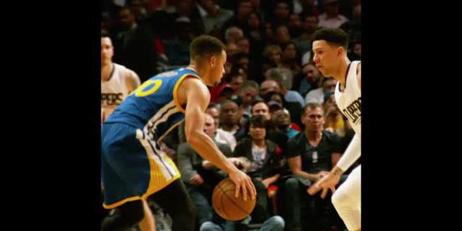 VIDEO: Stephen Curry Best Handles From the 2016-17 NBA Season