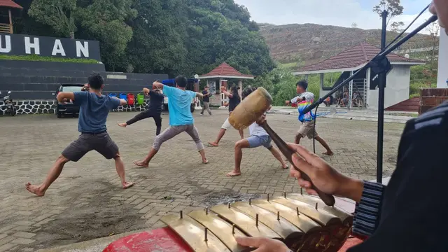 Ciptakan Tembang Untuk Ganjar